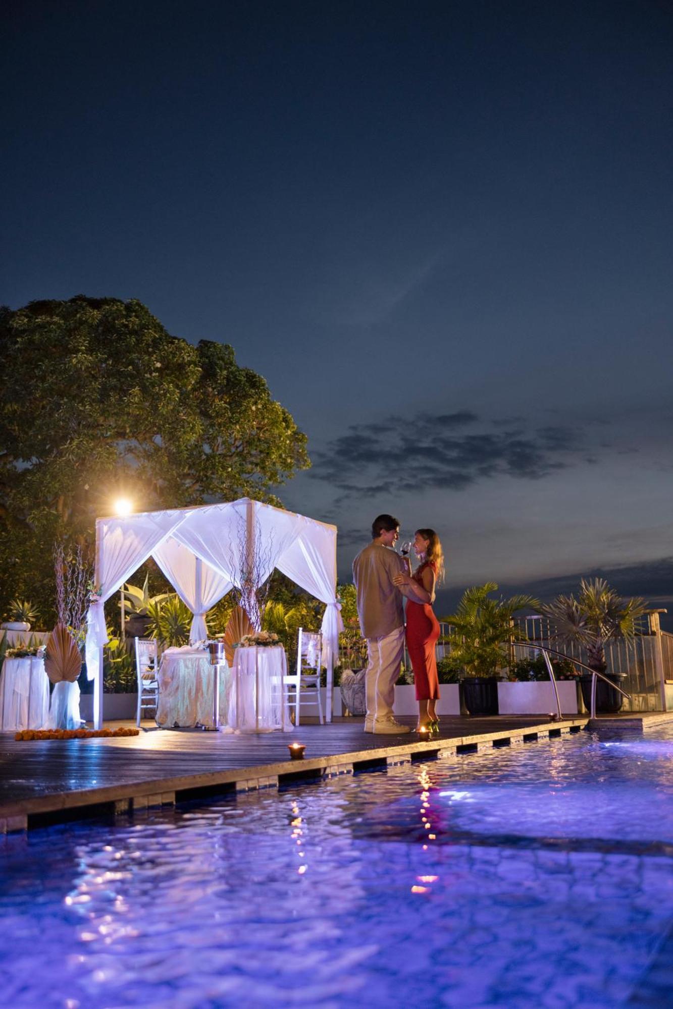 J4 Hotels Legian Экстерьер фото