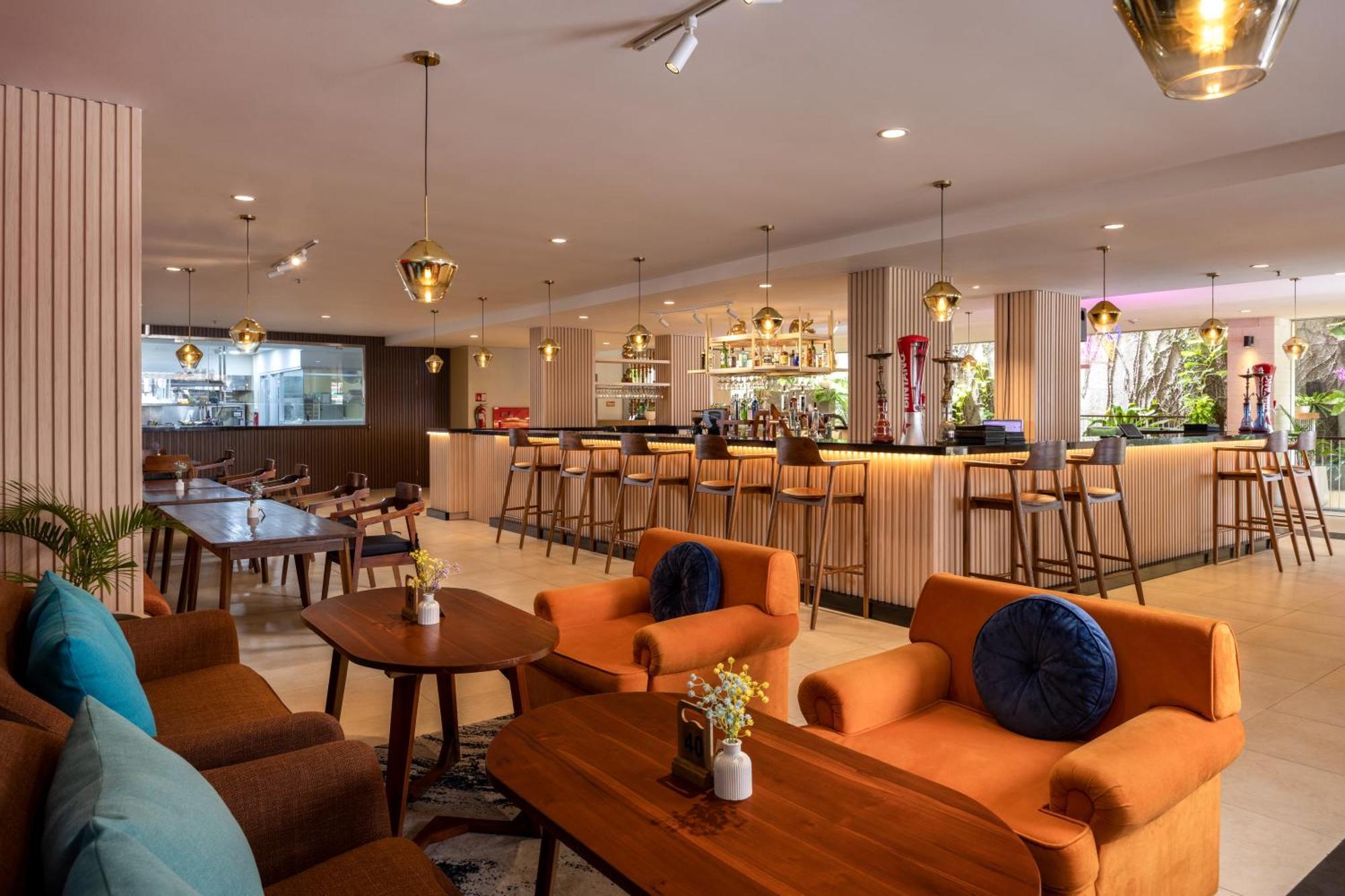J4 Hotels Legian Экстерьер фото